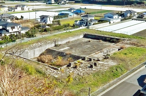 (2) 同校飛行特技訓練プール
