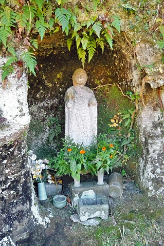 (6) 来迎寺跡入口(畑中)
