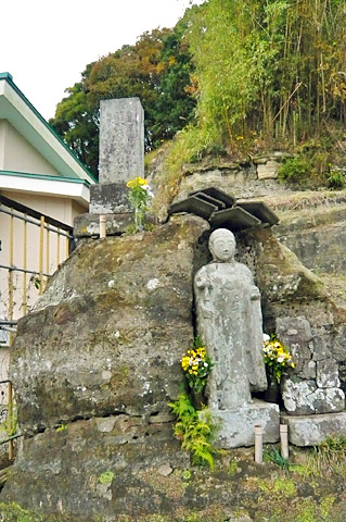 (15) 瓢箪淵の廻国供養塔