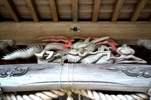 (11)諏訪神社拝殿の彫刻