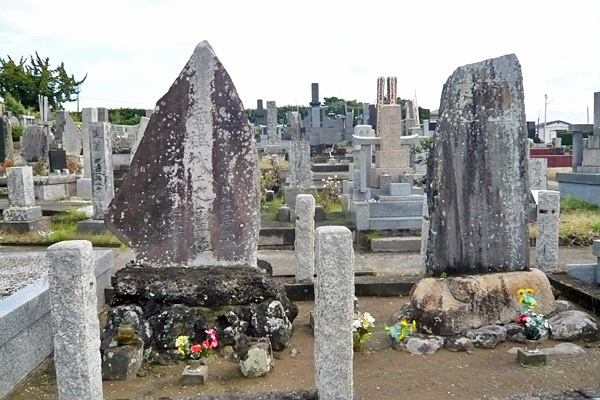 (11)八幡共同墓地(館山市八幡)