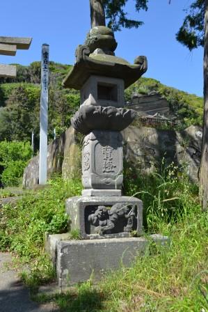 (2)諏訪神社(船形)の石灯籠