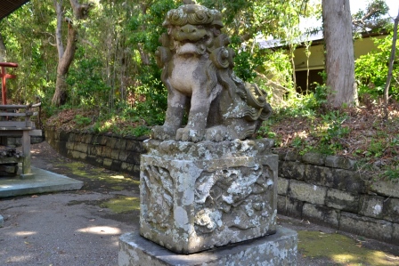 (8)海南刀切(なたぎり)神社(見物)の狛犬