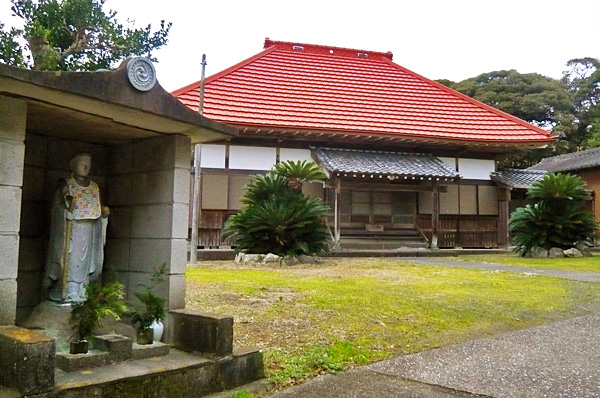 龍喜寺 境内