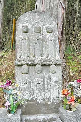 (1) 六地蔵尊