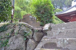 (4)表参道石段寄進碑