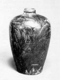 16．褐釉柏葉文瓶子(4)