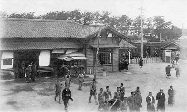 69.安房北条駅(震災前の駅舎)