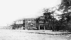 60.北条海岸の町営渚の家