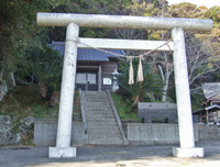 福原有信奉納の松岡八幡神社(館山市竜岡)鳥居(明治44年)