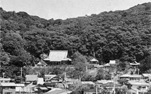 那古寺全景と町並