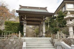 （2）中谷山妙本寺