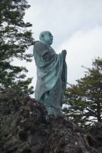 清澄寺　日蓮銅像