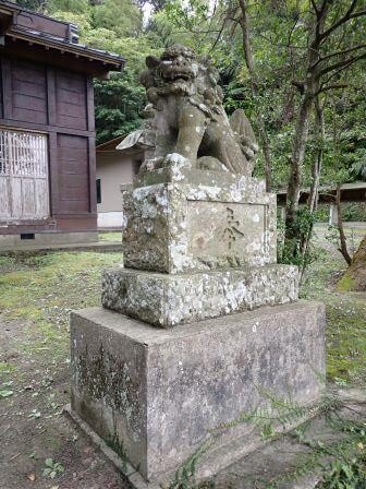 俵(2)狛犬